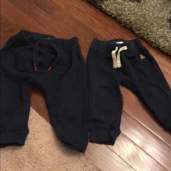 GAP Other - Baby gap 12-18 months sweatpants joggers preowned